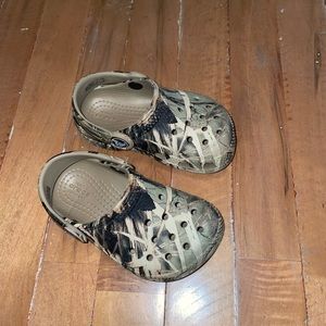 Size 6 Camo Crocs